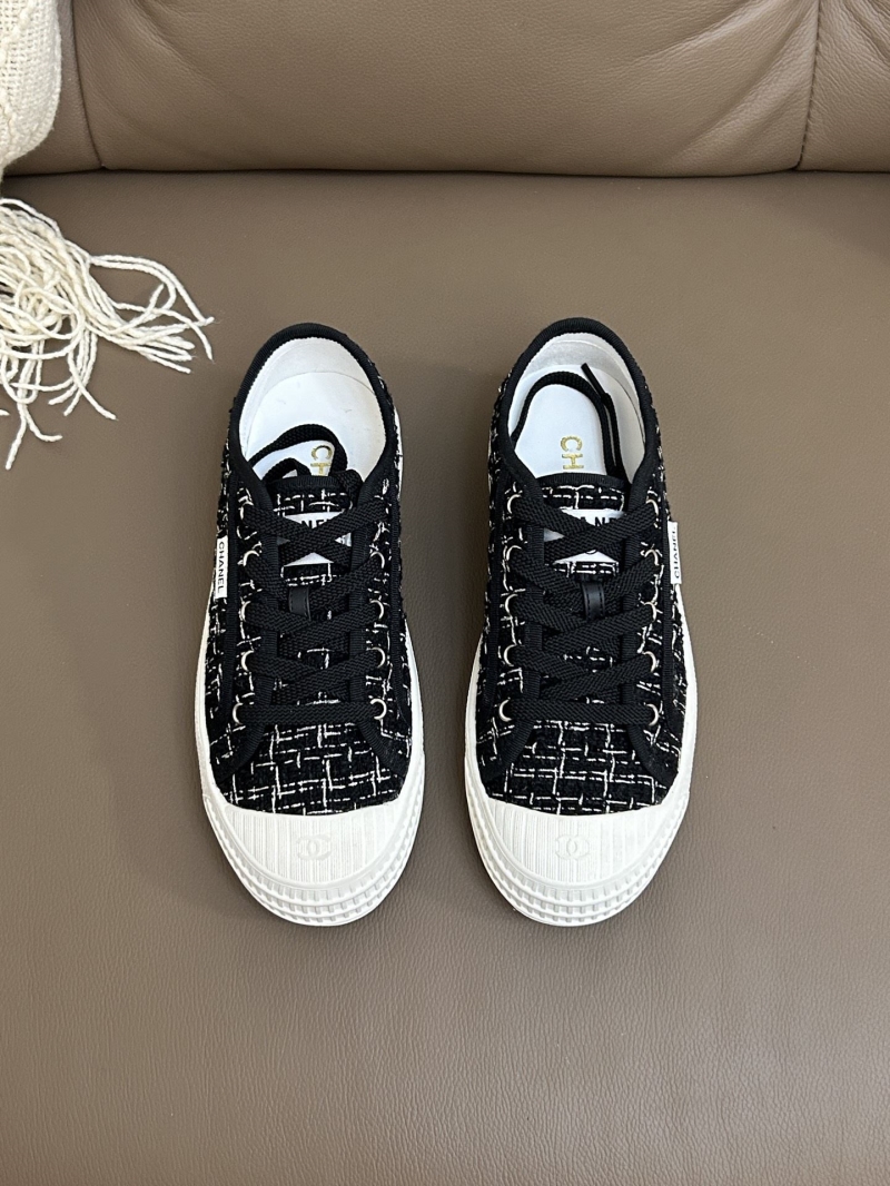 Ch**el sneakers